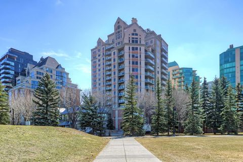 Photo of 200 La Caille Place SW #902, Calgary, AB T2P 5E2 (MLS # A2308691)