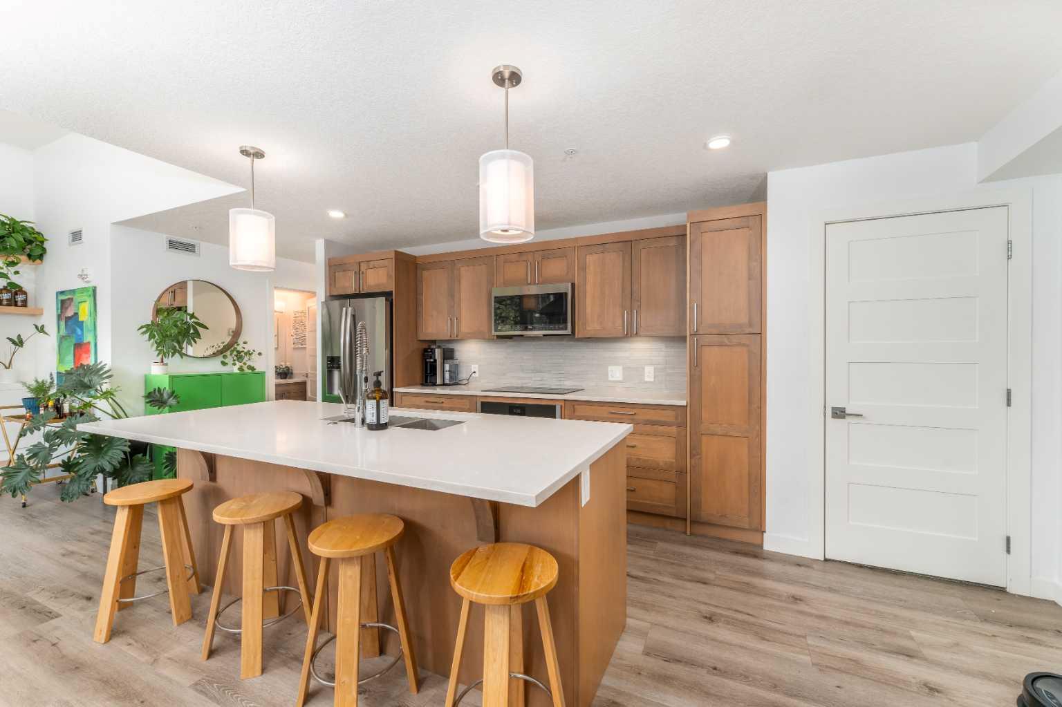810 7th Street 108
