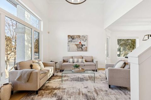 5 Mckenzie Lake Point SE Calgary AB T2Z 1L7