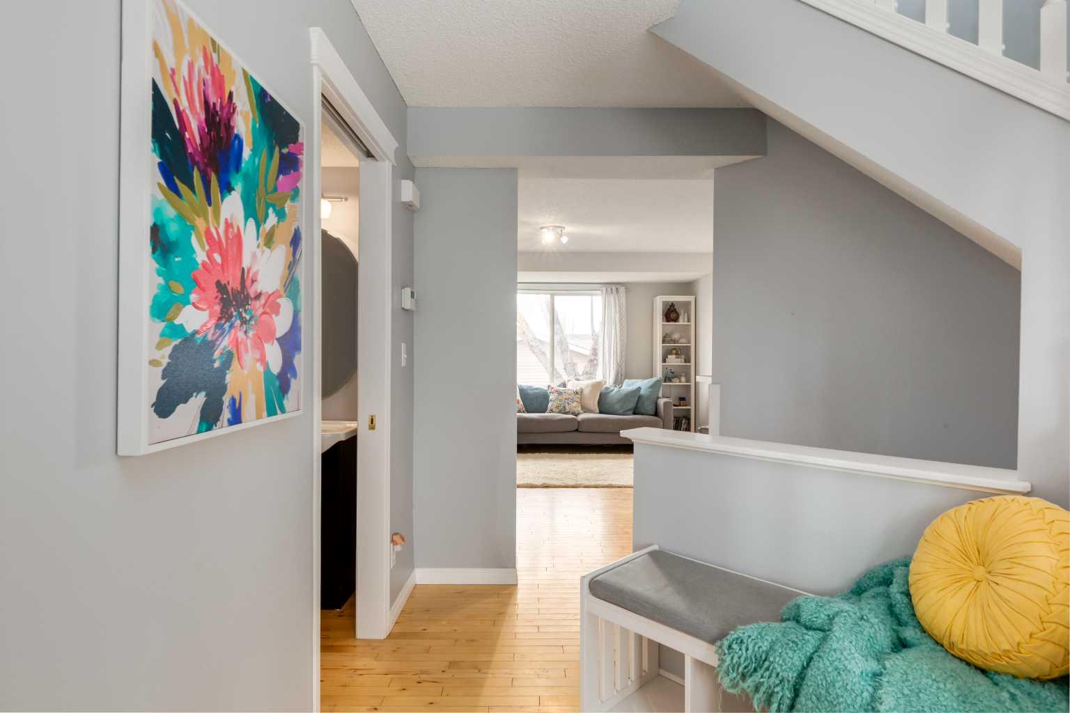 203 Mt Aberdeen Close SE