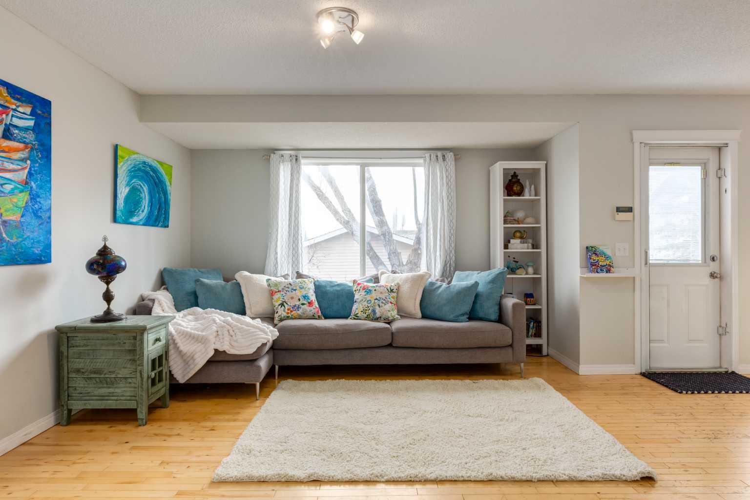 203 Mt Aberdeen Close SE