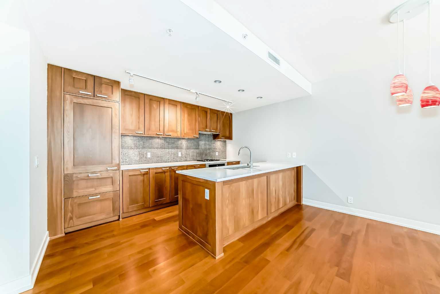 222 Riverfront Avenue SW 1126