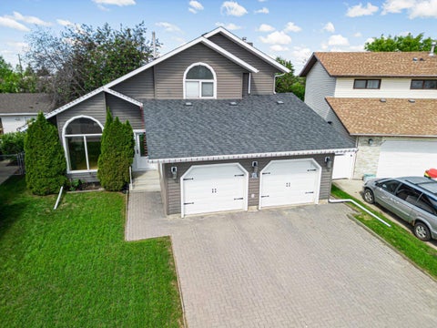 Photo of 78 Dunning Crescent, Red Deer, AB T4R 2G3 (MLS # A2340690)