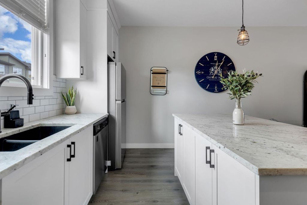 Photo of 11 Sage Bluff Gate NW, Calgary, AB T3R 1T5 (MLS # A2294497)