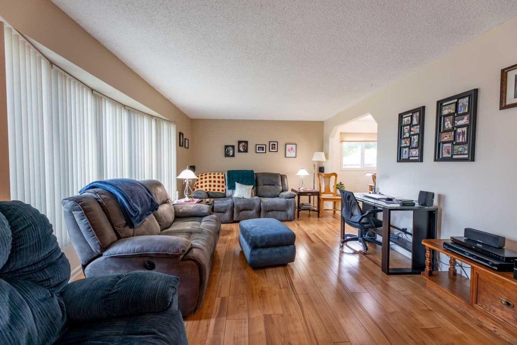 Photo of 121 Talbot Drive, Hinton, AB T7V 1M1 (MLS # A2341309)