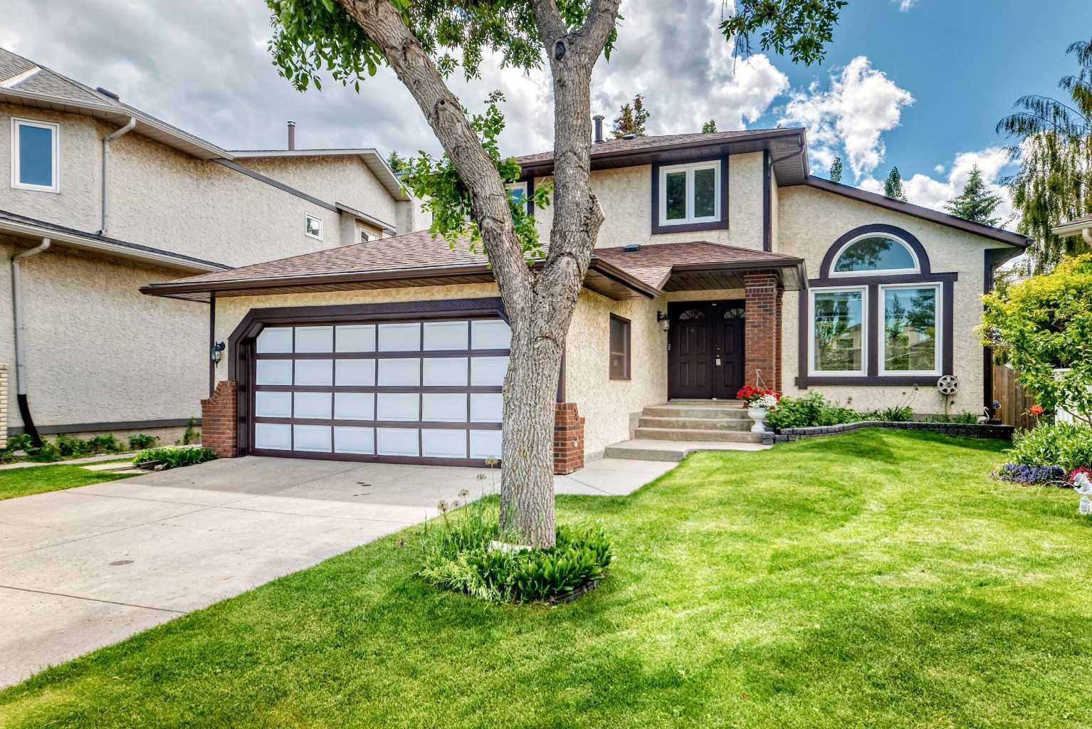 416 Hawkhill Place NW