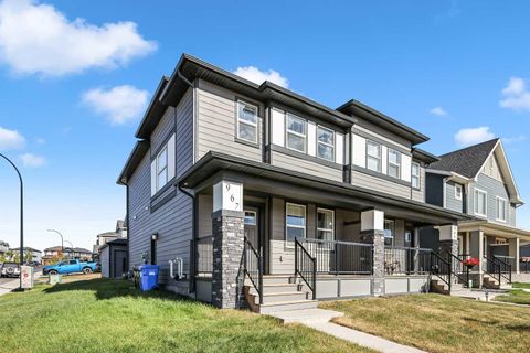 Photo of 967 Legacy Circle SE, Calgary, AB T2X 5A7 (MLS # A2258534) Photo of 967 Legacy Circle SE, Calgary, AB T2X 5A7 (MLS # A2258534)