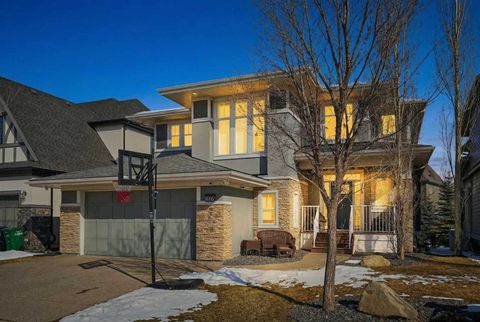 616 Coopers Crescent SW Airdrie AB T4B 0X5