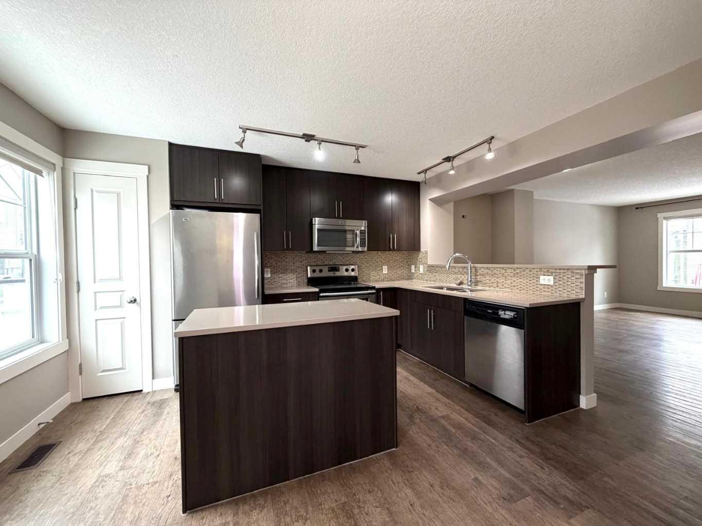 947 Mckenzie Towne Manor SE