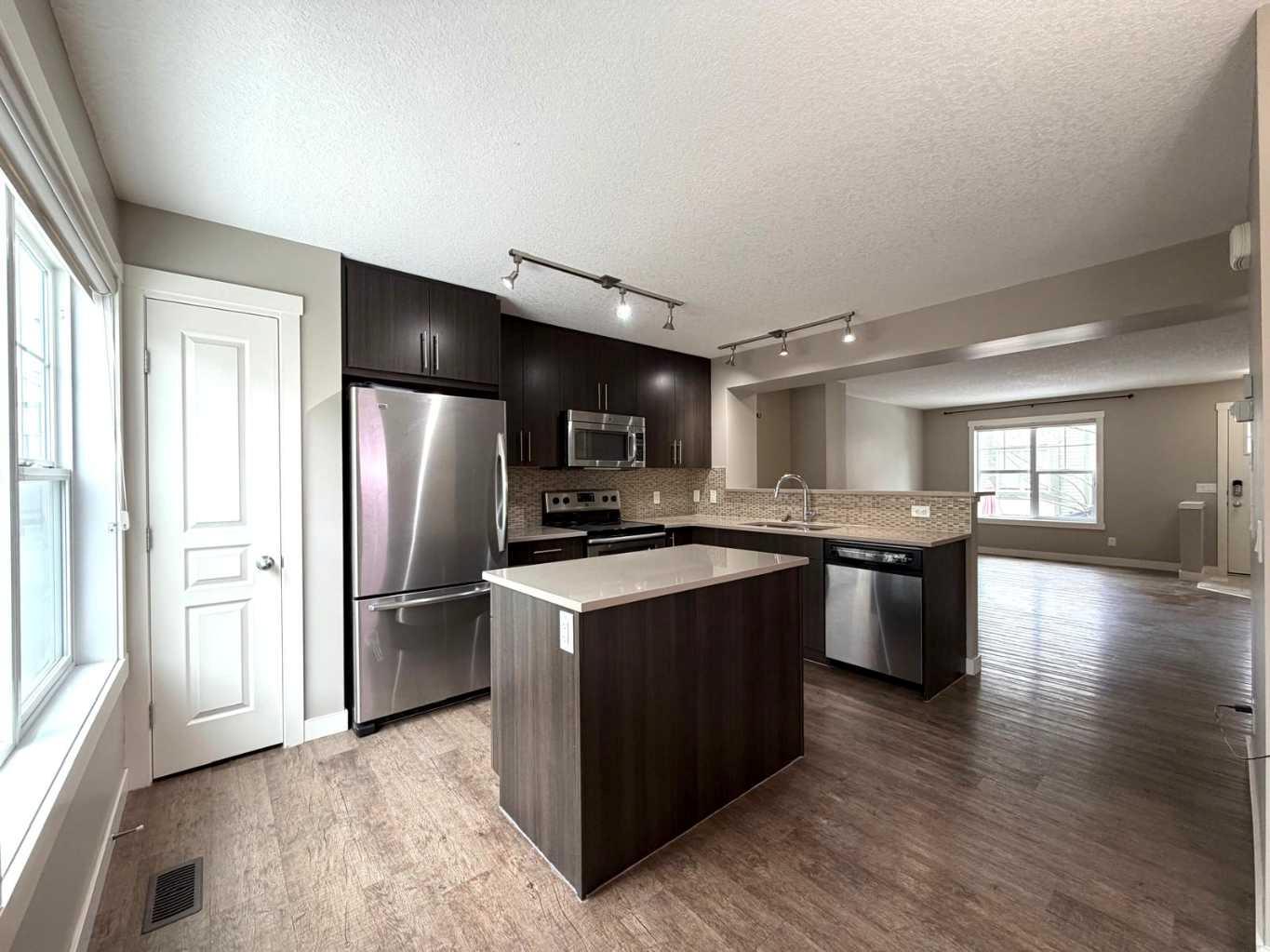 947 Mckenzie Towne Manor SE