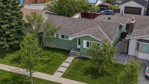 Photo of 5835 28 Avenue NE, Calgary, AB T1Y 2E4 (MLS # A2330063)