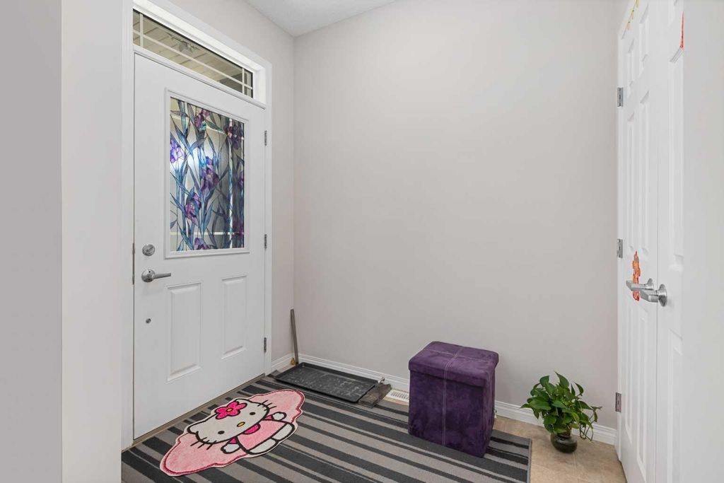 Photo of 295 Carrington Circle NW, Calgary, AB T3P 0Y6 (MLS # A2303947)