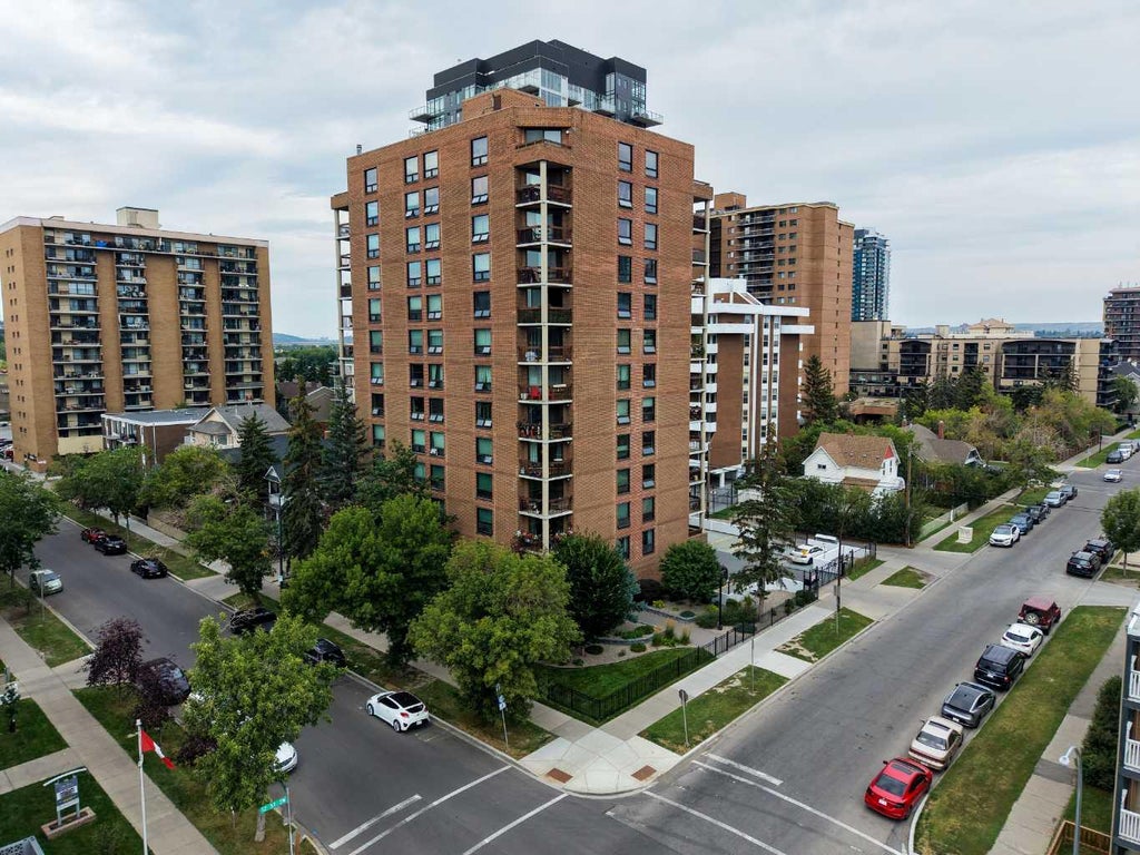 Photo of 1304 15 Avenue SW #220, Calgary, AB T3C 0X7 (MLS # A2339129)