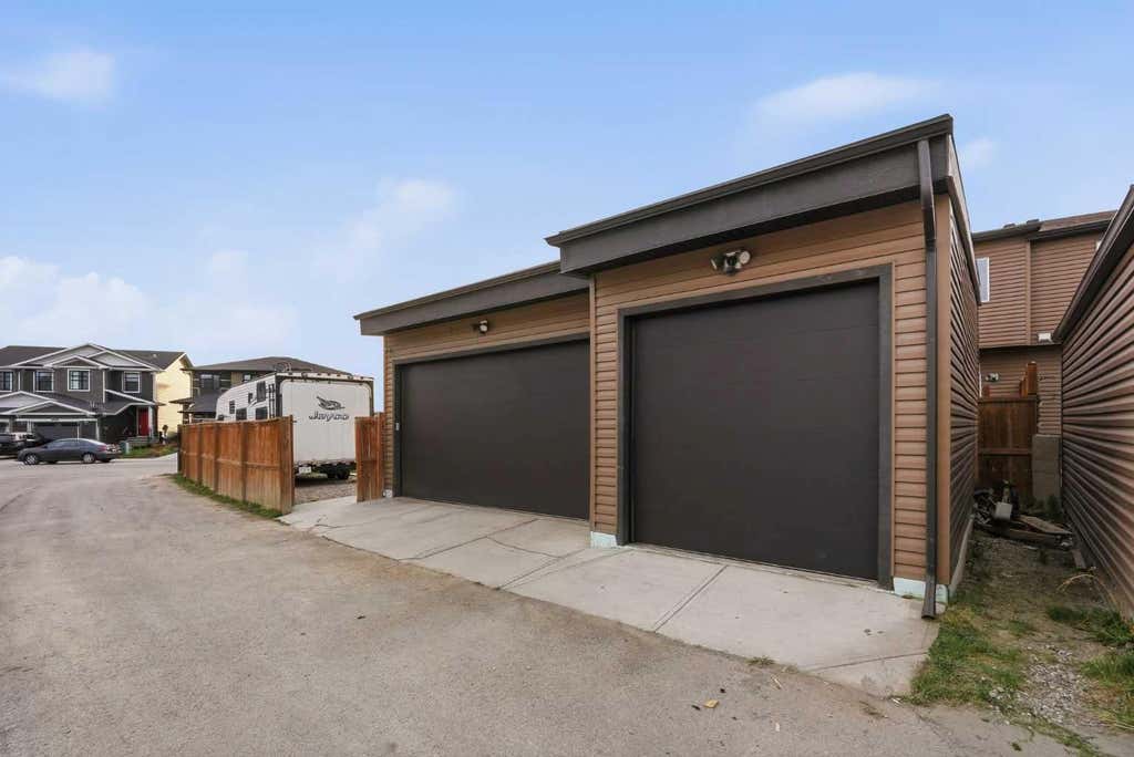 Photo of 1071 Seton Circle SE, Calgary, AB T3M 2V9 (MLS # A2327761)