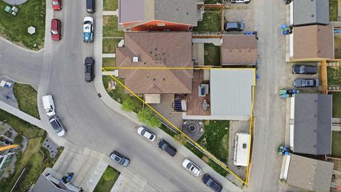 Photo of 1071 Seton Circle SE, Calgary, AB T3M 2V9 (MLS # A2327761)