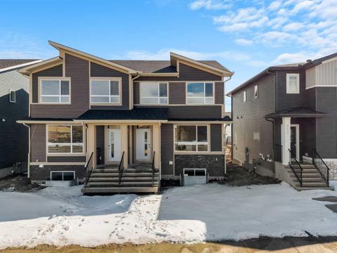 Photo of 213 Bridgeport Gate, Chestermere, AB T1X 3E2 (MLS # A2300235)