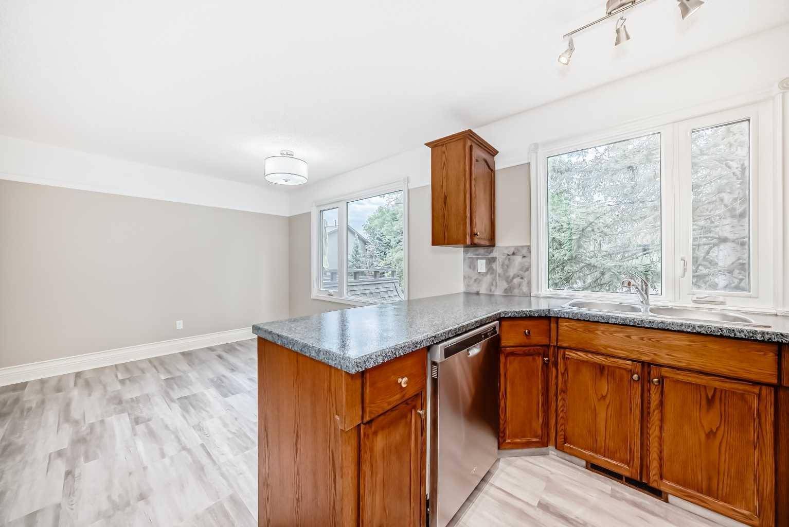10030 Oakmoor Way SW 5