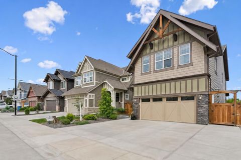 Photo of 126 Riviera View, Cochrane, AB T4C 0Z1 (MLS # A2308411)