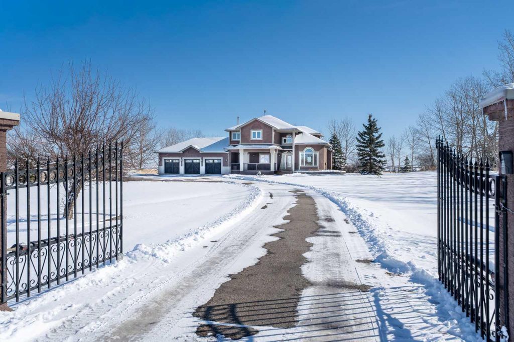 Photo of 386072 16 Street W, Rural Foothills County, AB T1S 1A2 (MLS # A2292894)