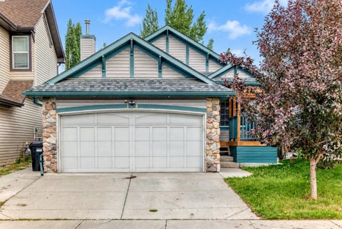 Photo of 14 Brightondale Park SE, Calgary, AB T2Z 4N7 (MLS # A2344866)