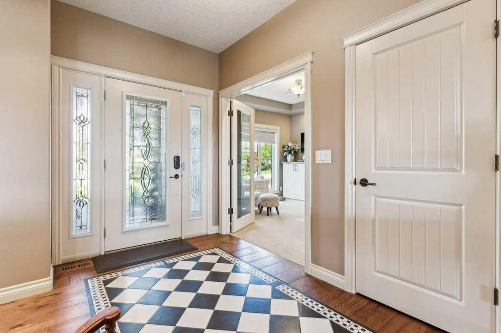 156 Tuscany Ravine Heights NW