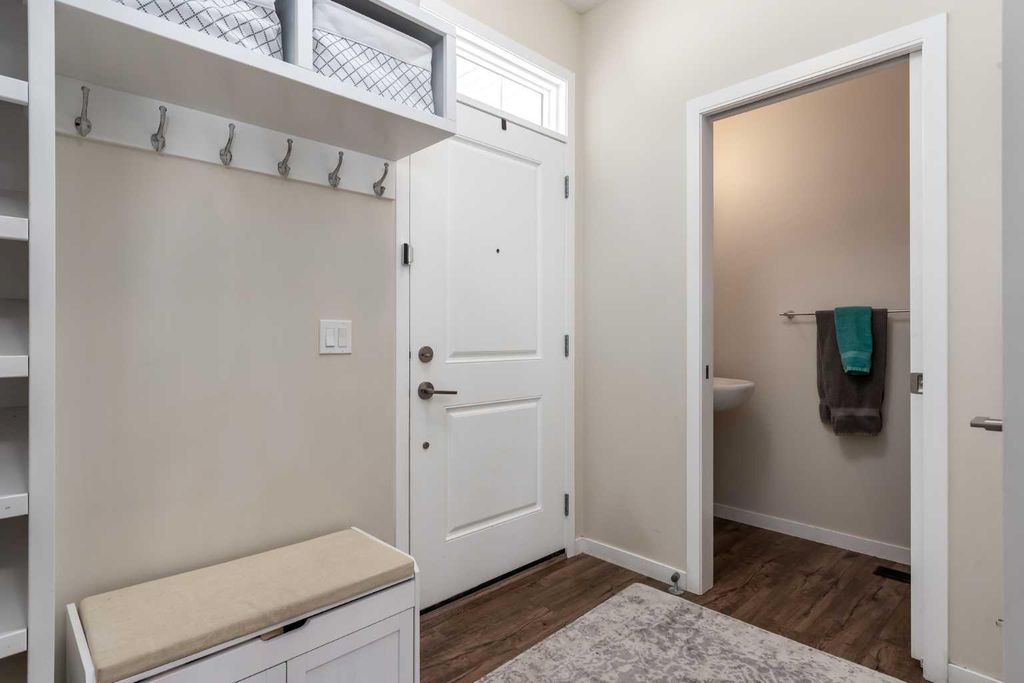 Photo of 1707 Montgomery Gate SE, High River, AB T1V 0H6 (MLS # A2295509)