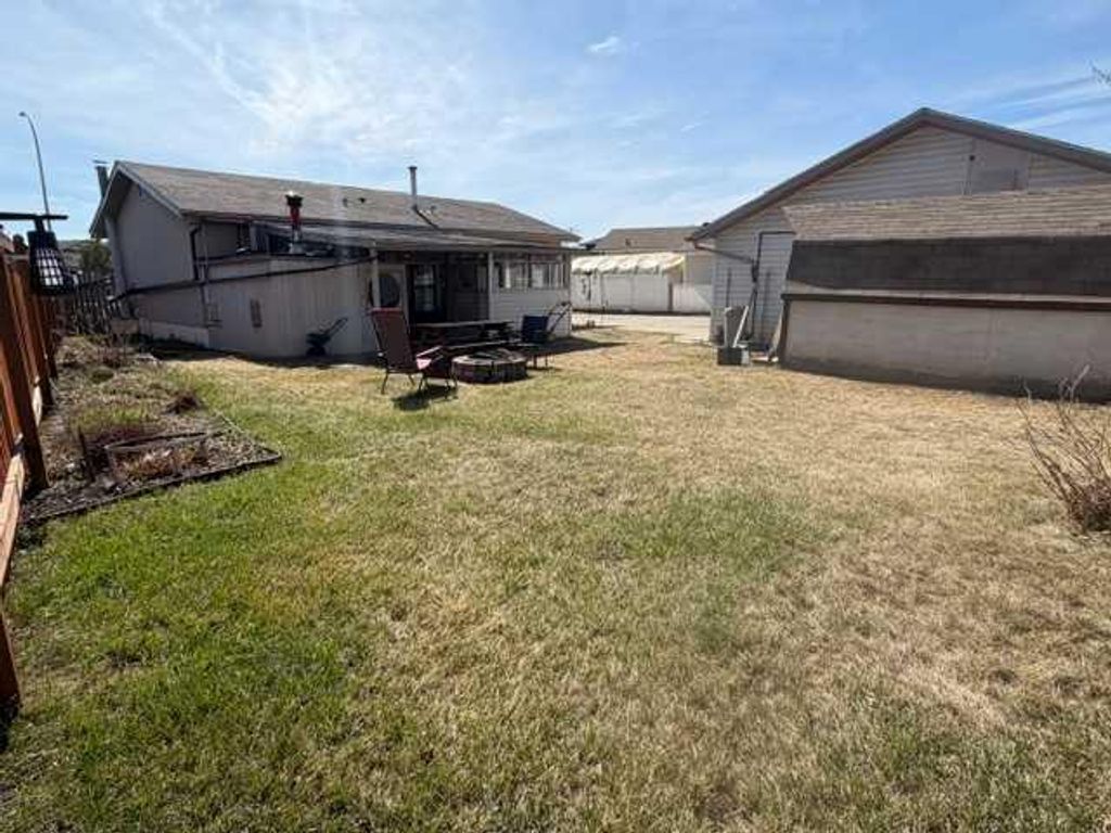 Photo of 312 12 Street SE, Slave Lake, AB T0G 2A3 (MLS # A2307648)