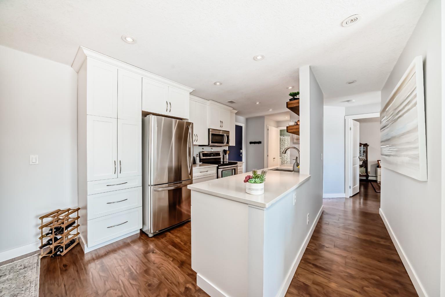 540 18 Avenue SW 202