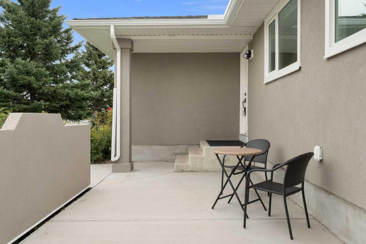 5259 Rundleview Road NE