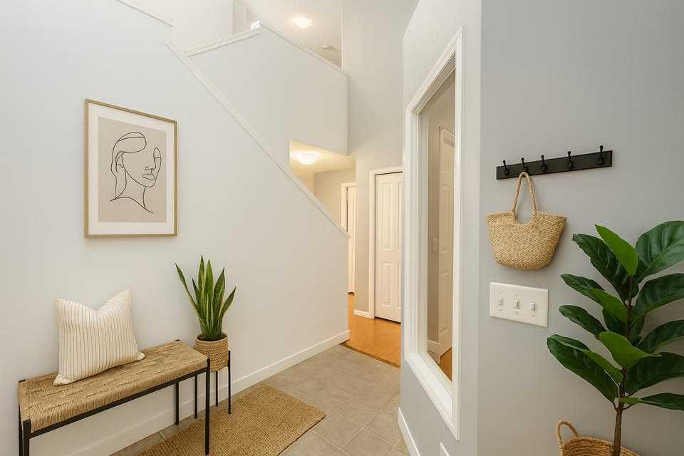 262 Luxstone Road SW