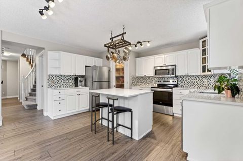125 Crystalridge Drive Okotoks AB T1S 1T9