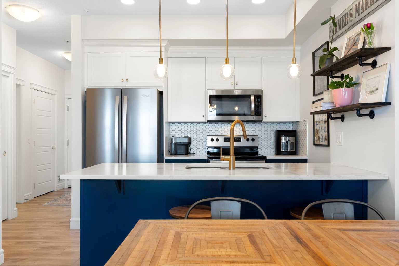 19621 40 Street SE 114