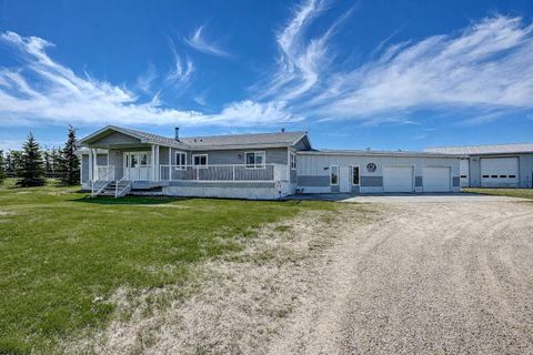 Photo of 743073 Highway 2, Sexsmith, AB T0H 3C0 (MLS # A2329990)