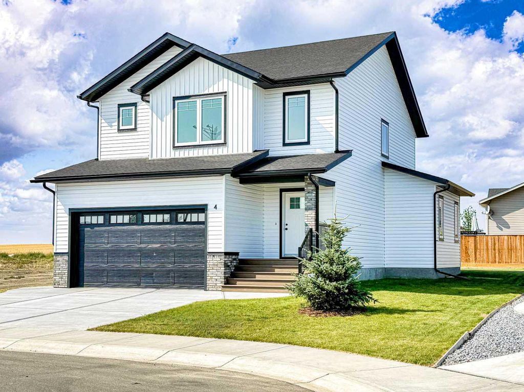 Photo of 4 Williams Avenue, Olds, AB T4H 0H1 (MLS # A2292439)
