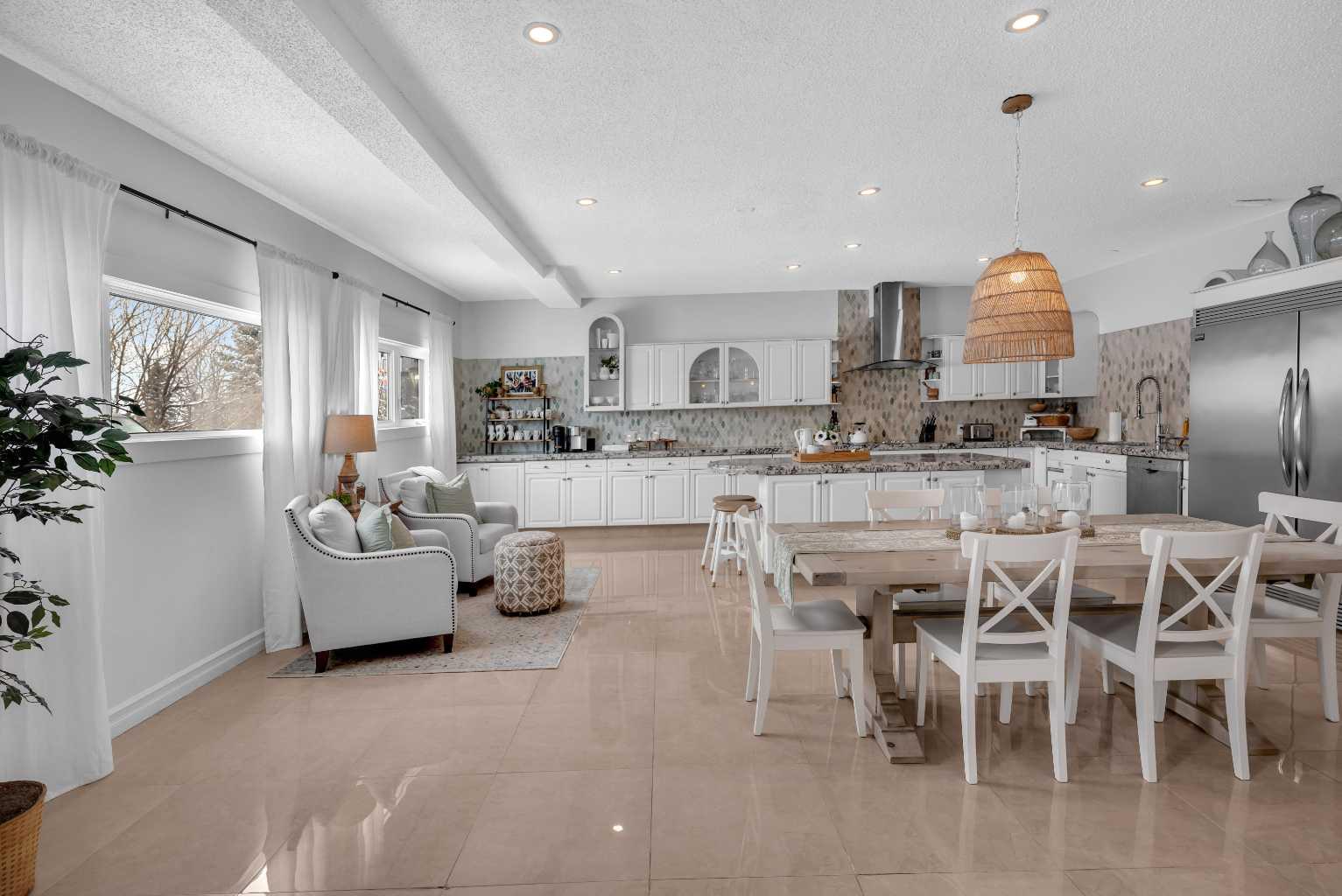 45 Lone Pine Crescent