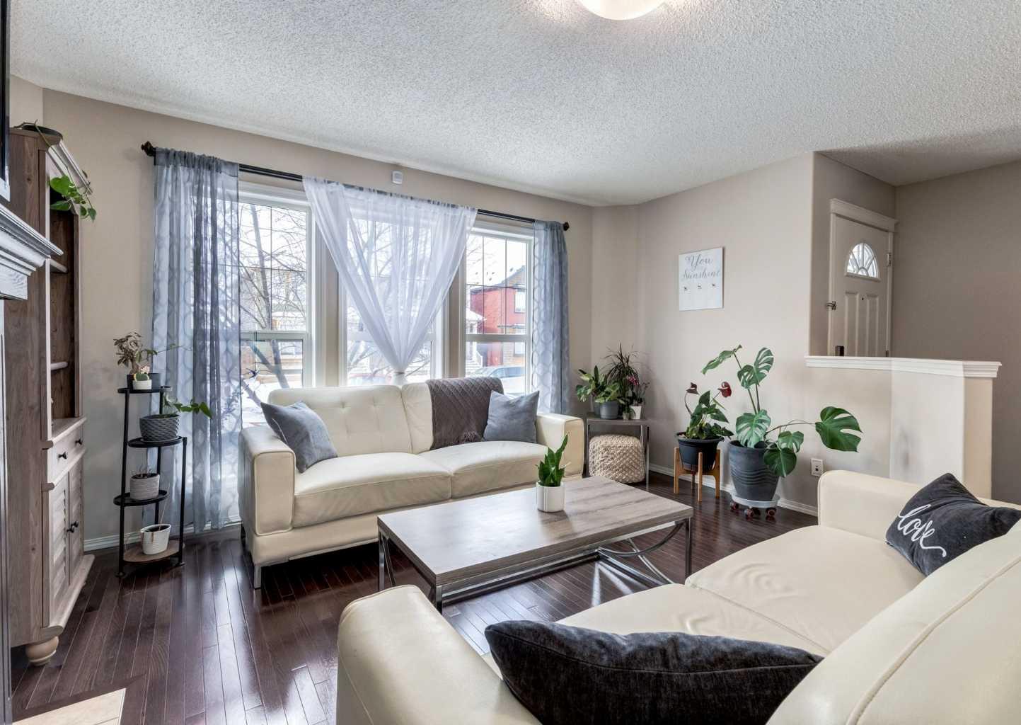 38 Autumn Crescent SE