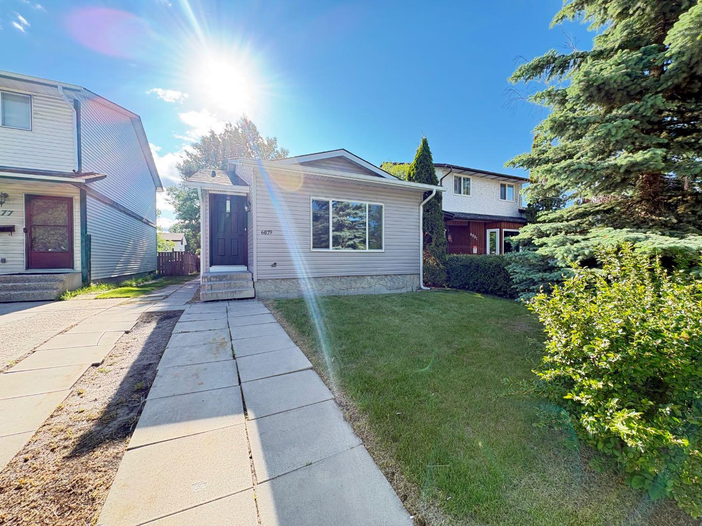 6879 Rundlehorn Drive NE