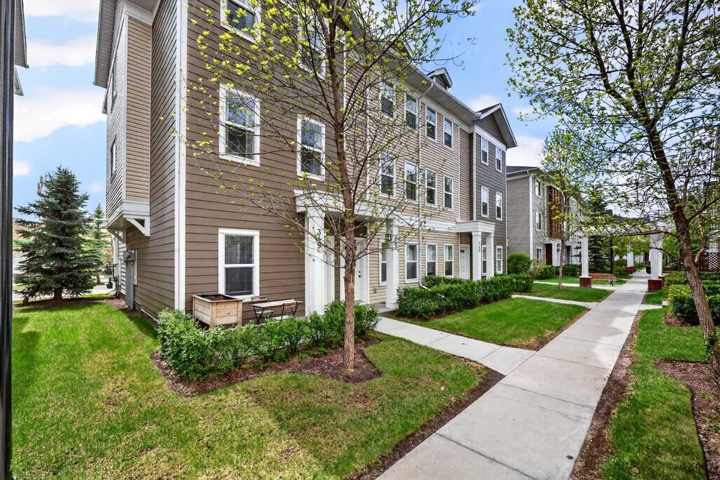 Photo of 349 Silverado Common SW, Calgary, AB T2X 0S4 (MLS # A2313171)