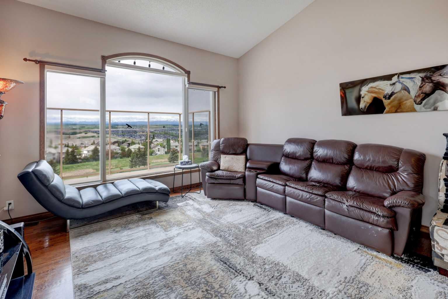321 Gleneagles View