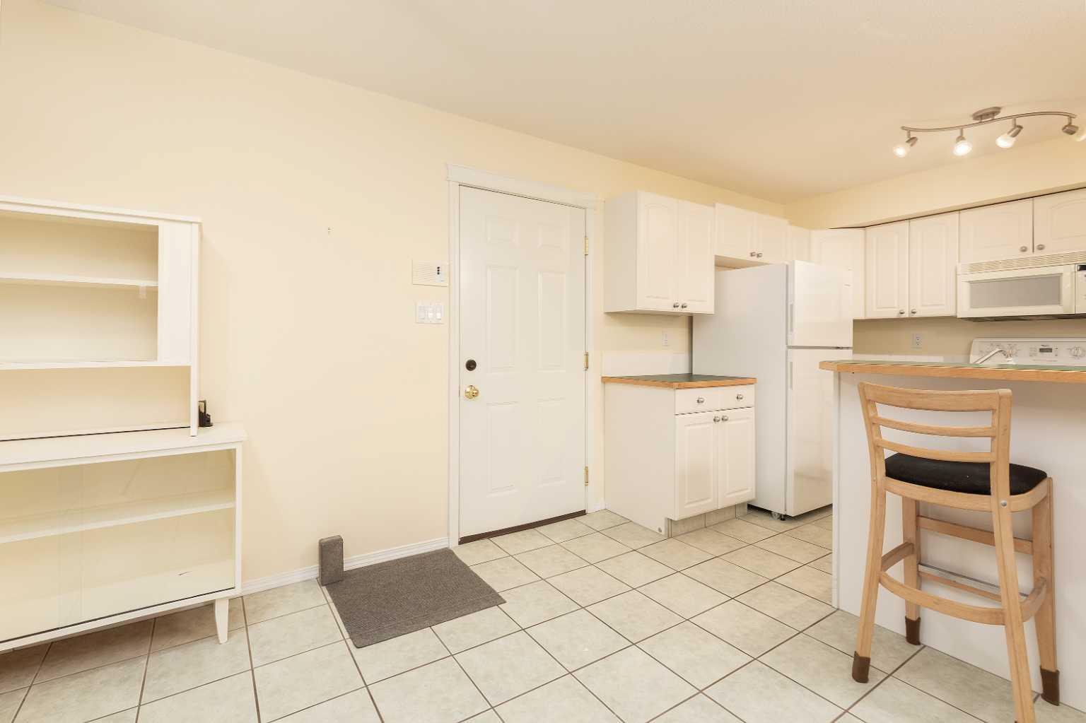 23 Chilcotin Lane W 212