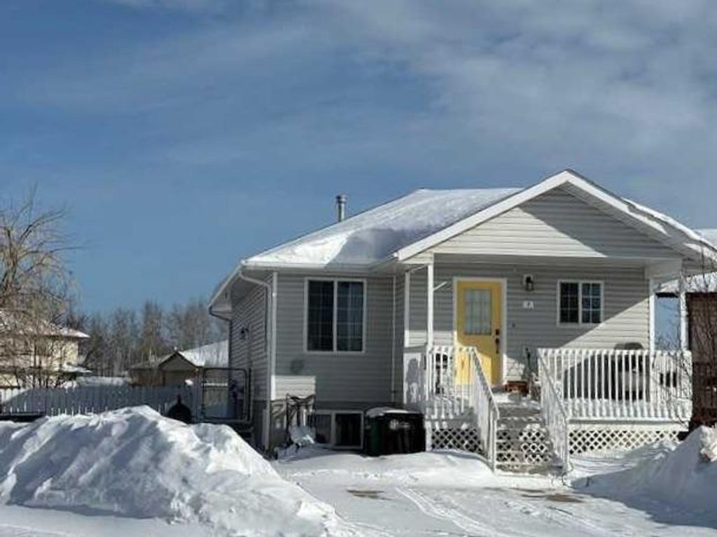 Photo of 4 Boyer Close, High Level, AB T0H 1Z0 (MLS # A2291312)