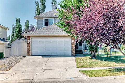 Tiny photo for 124 WEST LAKEVIEW Drive, Chestermere, AB T1X 1J1 (MLS # A2333041)