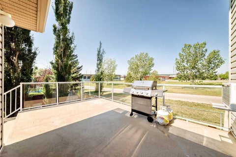 Tiny photo for 124 WEST LAKEVIEW Drive, Chestermere, AB T1X 1J1 (MLS # A2333041)