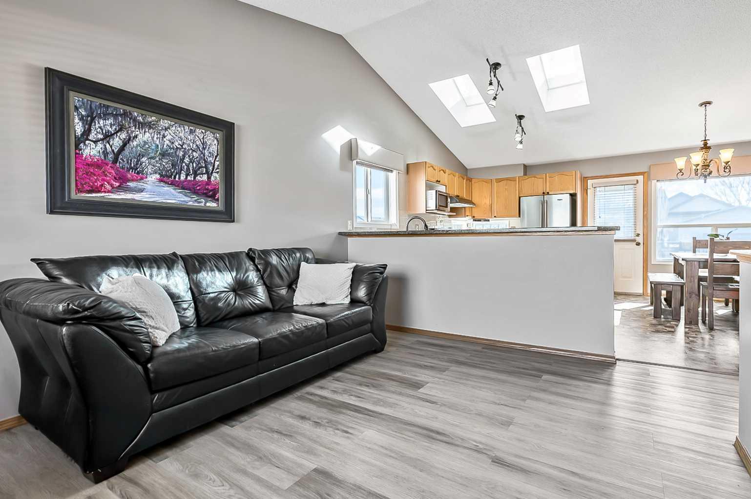 196 Erin Meadow Way SE