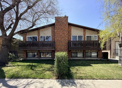 Photo of 135 27 Avenue NE, Calgary, AB T2Z 1Z8 (MLS # A2295701)