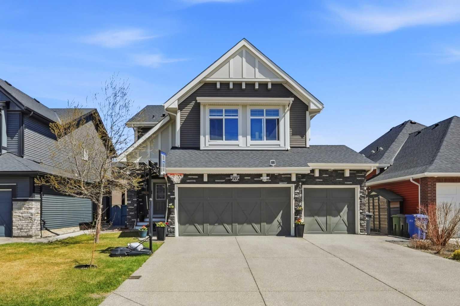 233 Aspenmere Circle