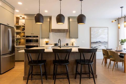 680 Devonia Road W Lethbridge AB T1J 5W3