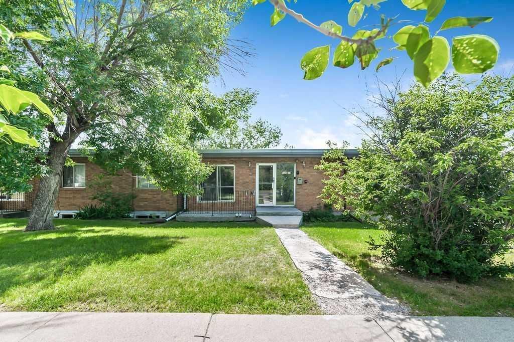 Photo of 4328 4 Street NW #205, Calgary, AB T2K 1A2 (MLS # A2292175)