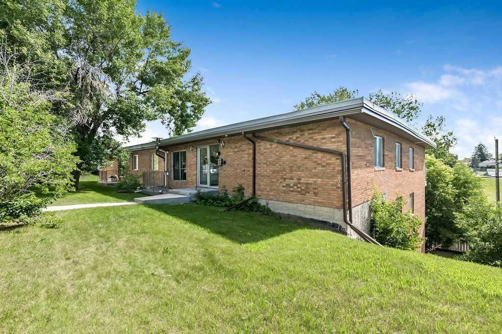 Photo of 4328 4 Street NW #205, Calgary, AB T2K 1A2 (MLS # A2292175)