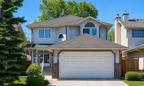 Photo of 29 Sundown Way SE, Calgary, AB T2X 3B8 (MLS # A2315466)